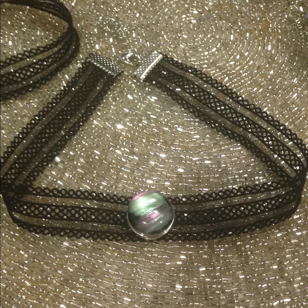 Black choker
